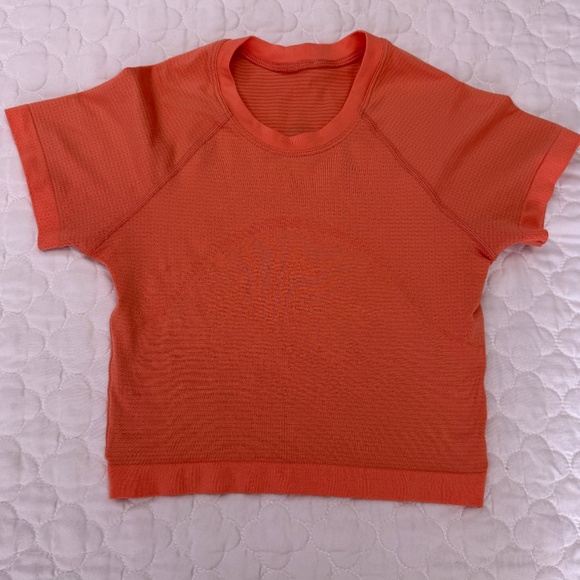 Lululemon Swiftly Tech Athletic Crop Top Size 0 - Picture 1 of 6
